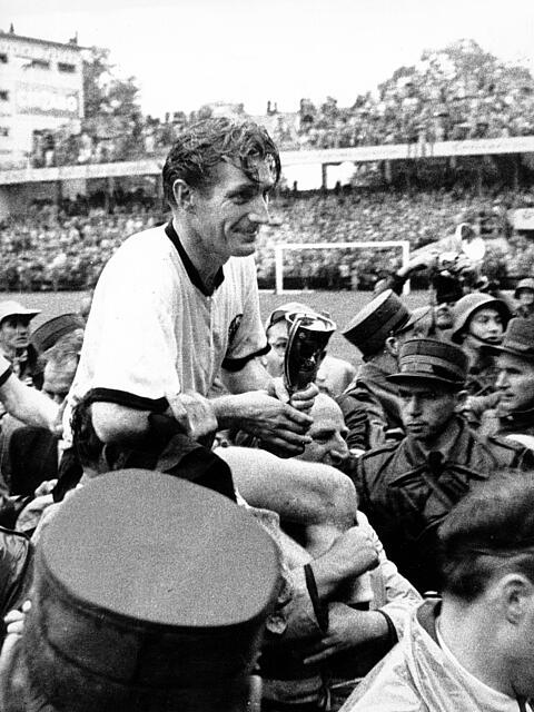 dfm-hall-of-fame-fritz-walter-detailfoto3.jpg