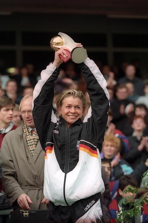 fussballmuseum-hall-of-fame-silvia-neid2.jpg