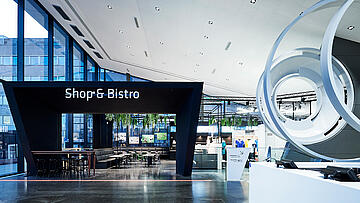 feiern-tagen-raum-shop-bistro.jpg