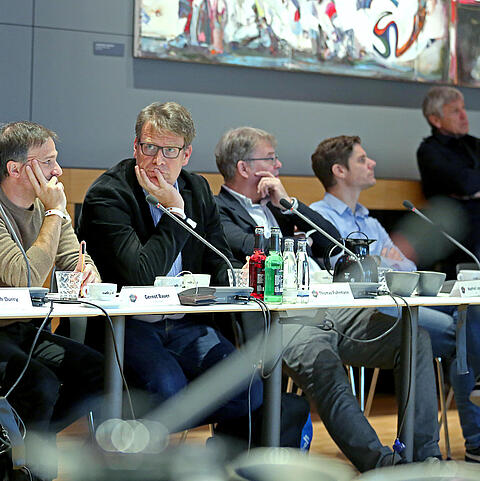 q-hall-of-fame-jury-k9h.jpg