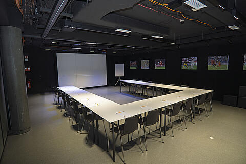 B6.jpg