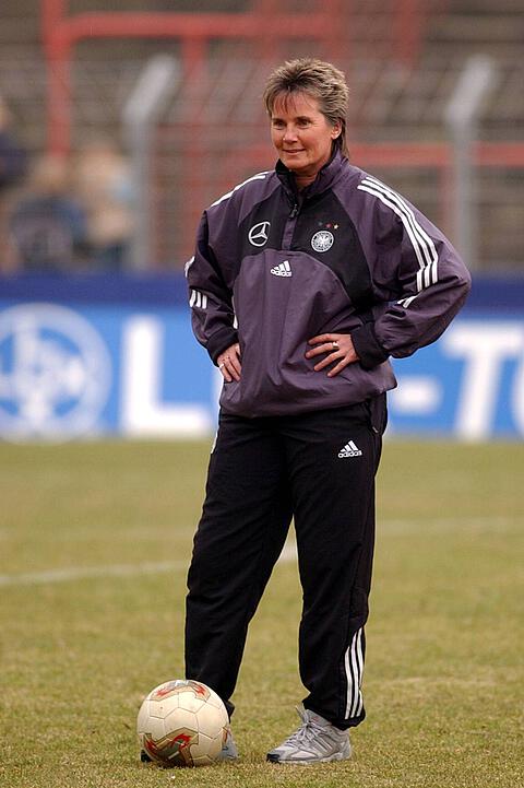 fussballmuseum-hall-of-fame-tina-theune1.jpg