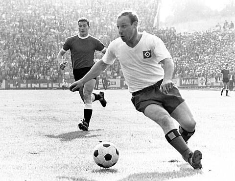 dfm-hall-of-fame-uwe-seeler-detailfoto2.jpg