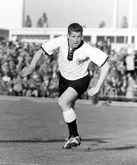 dfm-hall-of-fame-helmut-rahn-detailfoto5.jpg
