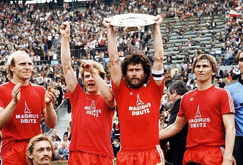 dfm-hall-of-fame-paul-breitner-detailfoto5.jpg